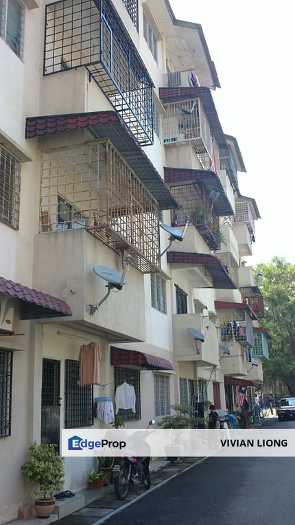 Nice Renovated Flat (G floor) Bandar Teknologi Kajang Sek 3, Selangor, Semenyih