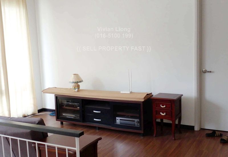 Summerglades, Perdana Lakeview West