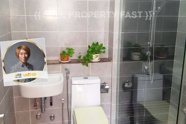 Summerglades, Perdana Lakeview West