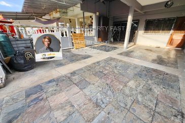 Jalan Bukit Cantik 2