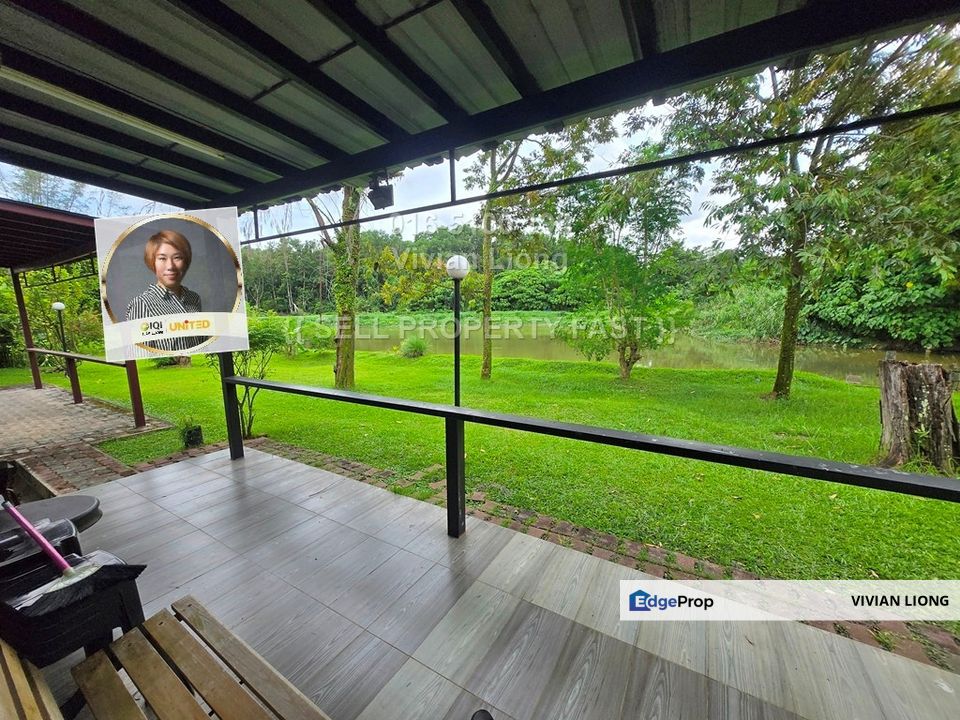 G floor Townhouse COUNTRY VILLAS @ County Heights Kajang (Leasehold, Nice Renovation, Lake View) , Selangor, Kajang