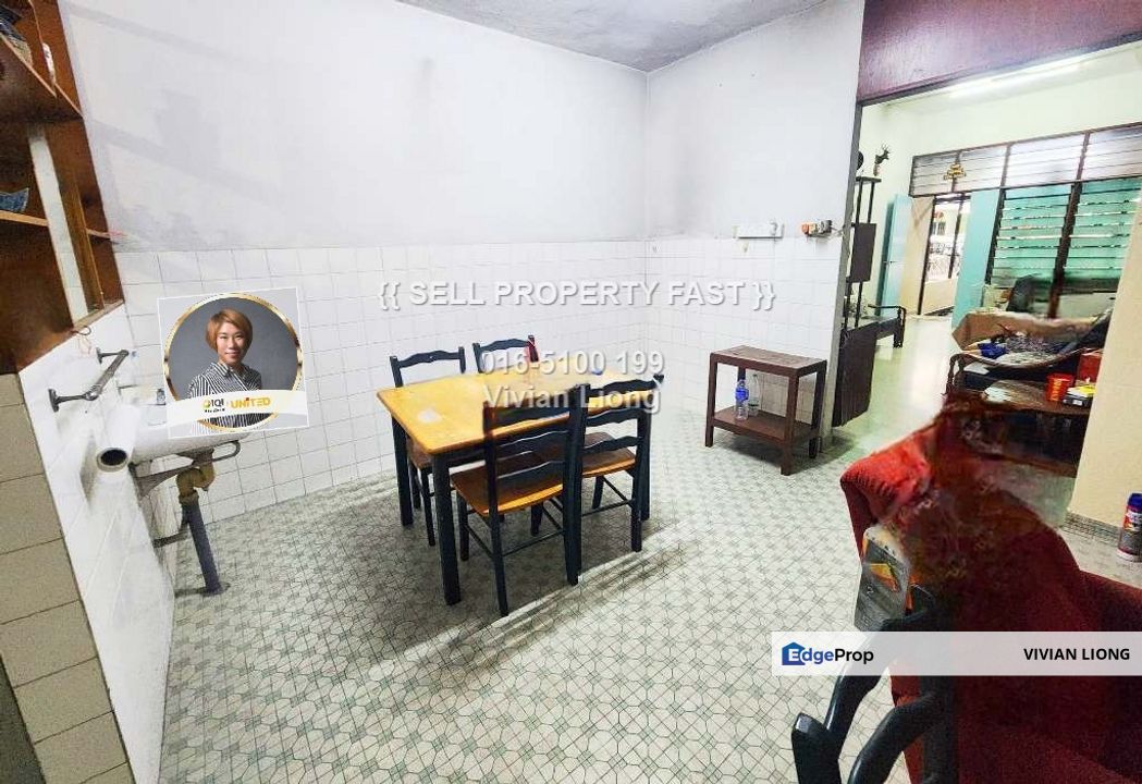 1sty House TAMAN SRI SUNGAI CHUA Kajang (20x80sf, 4room 2bath) 1.1km to MRT station, Selangor, Kajang