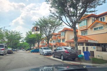 Jalan Tengku Badli Shah 9/21