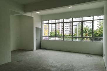 Medan Idaman Business Centre