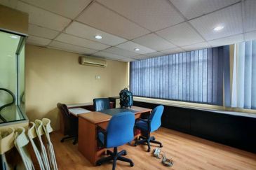 Section 13 (Seksyen 13)