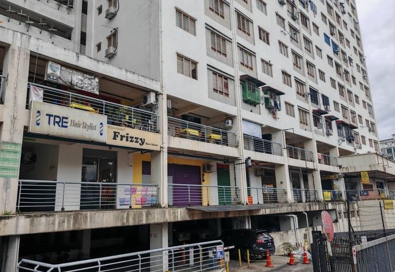 Park 51 Commerce Square