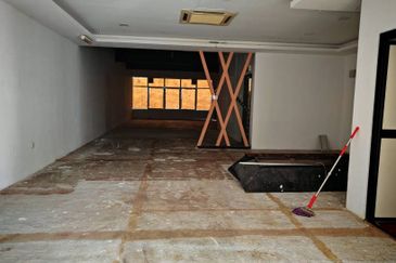 Medan Idaman Business Centre