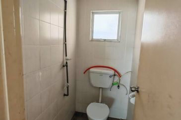 Medan Idaman Business Centre