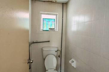 Medan Idaman Business Centre