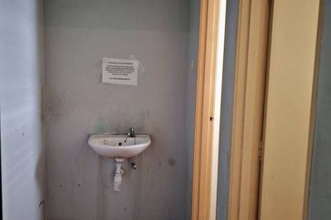 Medan Idaman Business Centre