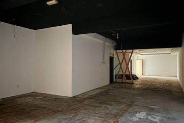 Medan Idaman Business Centre