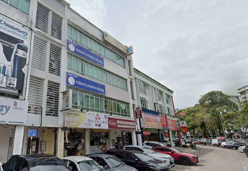 Medan Idaman Business Centre