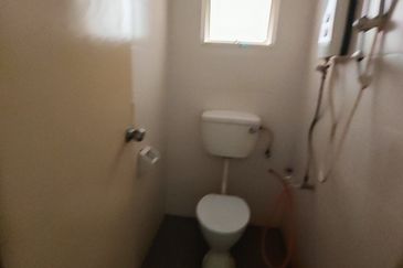 Medan Idaman Business Centre