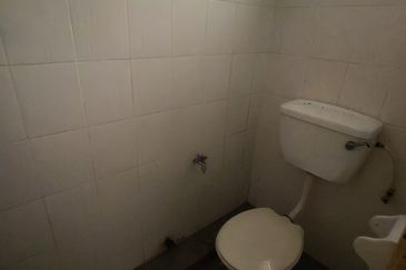 Medan Idaman Business Centre