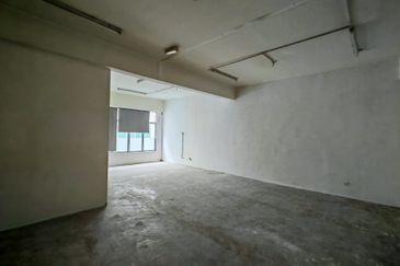 Medan Idaman Business Centre