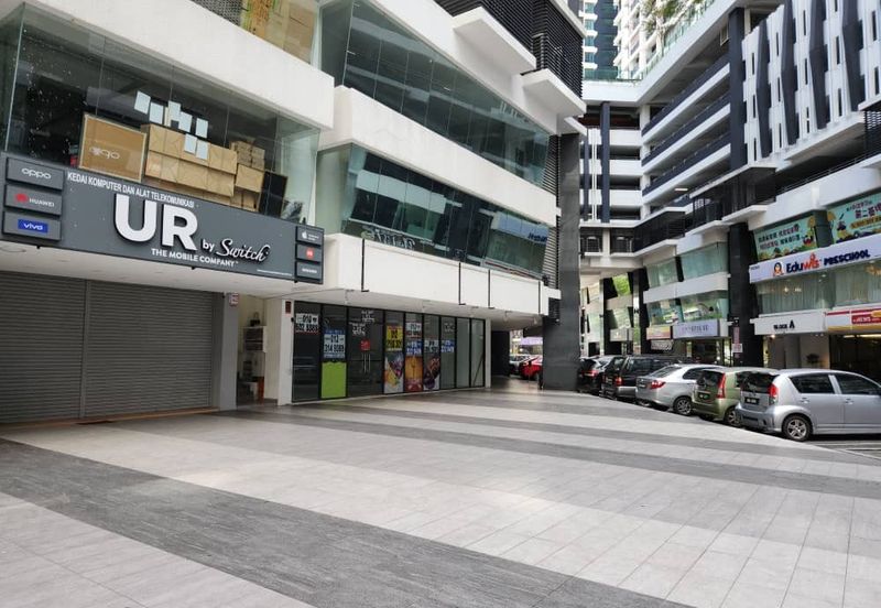 KL Traders Square