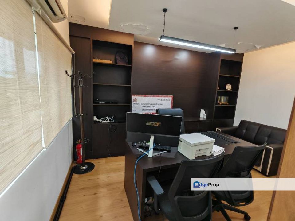 Taman Melawati Ampang Ukay Boulevard MRR2 near Zoo, Selangor, Ampang