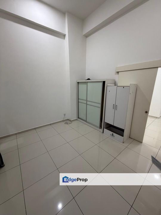 Avenue DVogue Suites PJ sec 13 nr UM Jaya 33, Selangor, Petaling Jaya