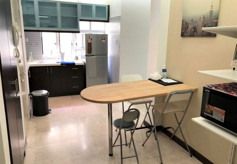 10 Semantan Suites (Sematan Avenue)