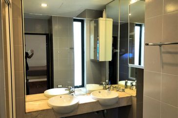 10 Semantan Suites (Sematan Avenue)