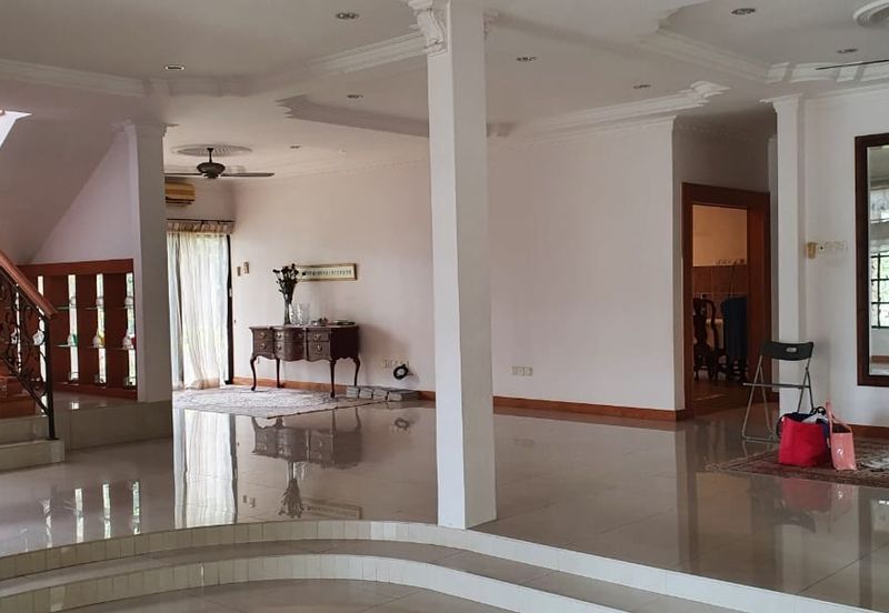 Persiaran Puncak Alam 1 