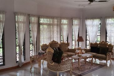 Persiaran Puncak Alam 1 