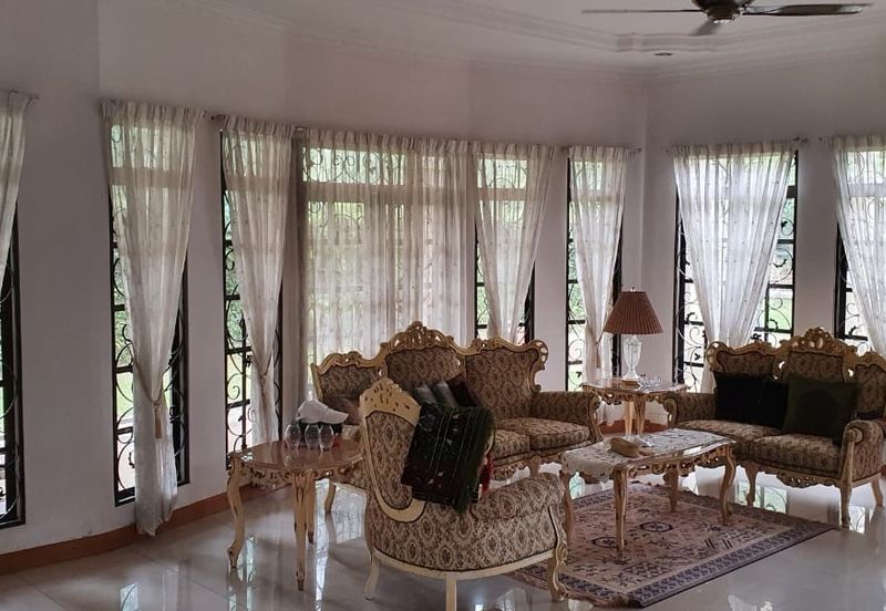 Persiaran Puncak Alam 1 