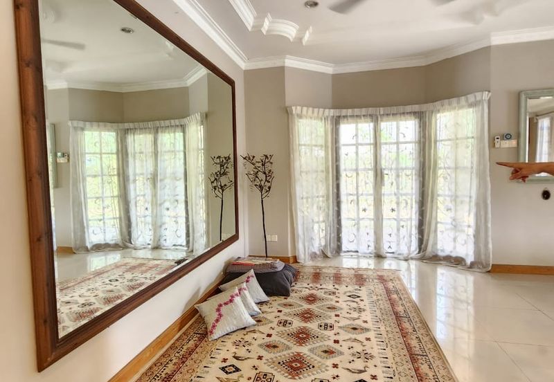 Persiaran Puncak Alam 1 