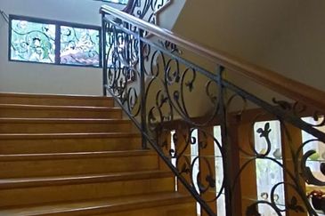 Persiaran Puncak Alam 1 