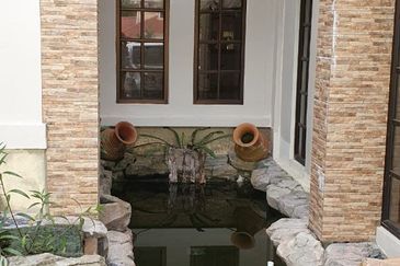 Persiaran Puncak Alam 1 