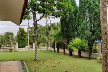 Persiaran Puncak Alam 1 