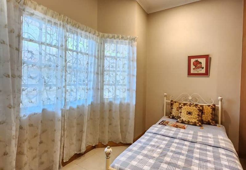 Persiaran Puncak Alam 1 