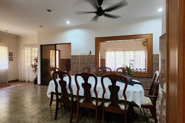 Persiaran Puncak Alam 1 