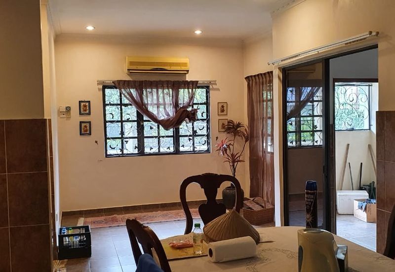 Persiaran Puncak Alam 1 