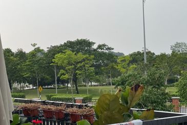 Monet Springtime @ Sunsuria City