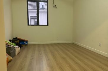 Monet Springtime @ Sunsuria City