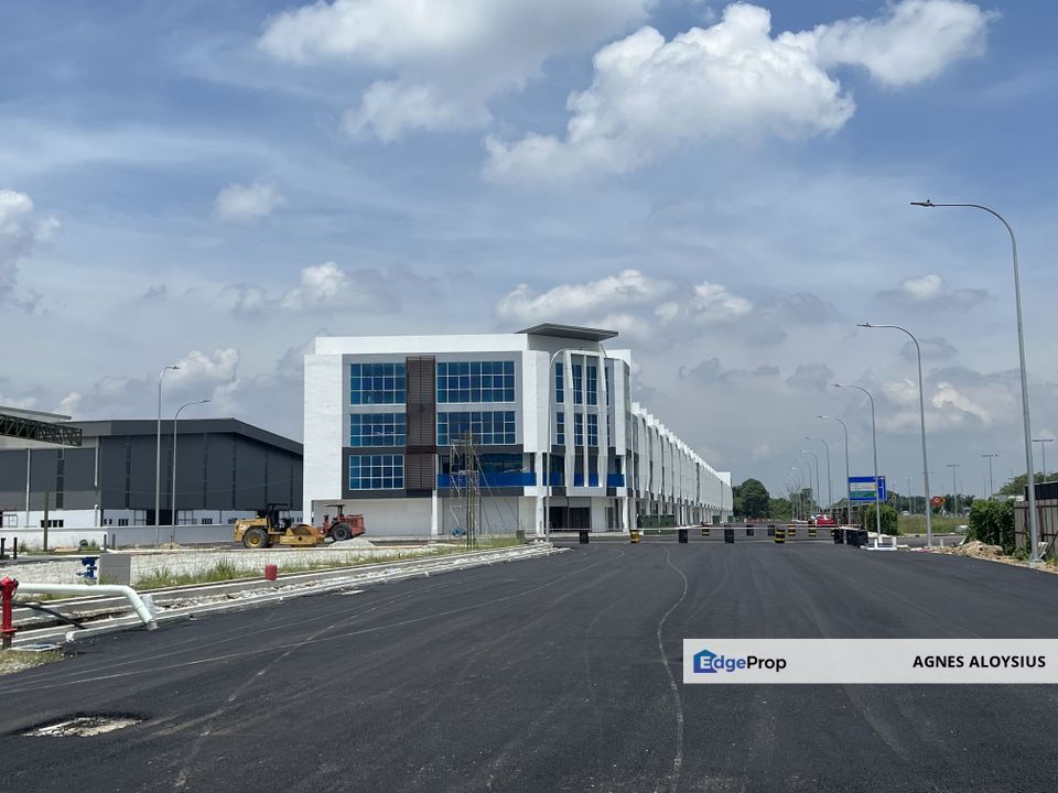 🏡3 Storey Premium Shoplot, Sepang, Selangor, Selangor, Sepang