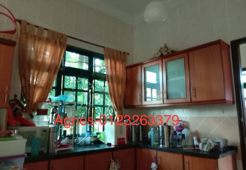 Jalan Warisan Setia 5/9