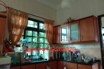 Jalan Warisan Setia 5/9