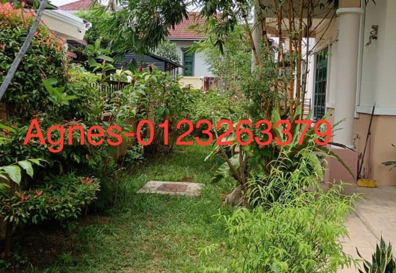 Jalan Warisan Setia 5/9