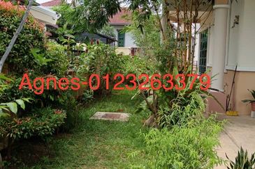 Jalan Warisan Setia 5/9