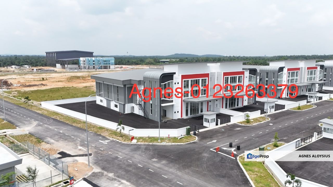 🏡Semi detached factory at Suria Industrial Park (SIP), Sepang, Selangor , Selangor, Sepang