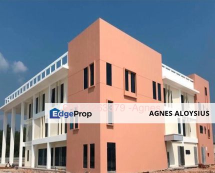 🏡Office Building & showroom at Olak Lempik for RENT, Selangor, Banting
