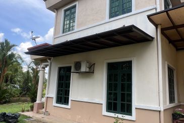 Jalan Warisan Setia 5/9