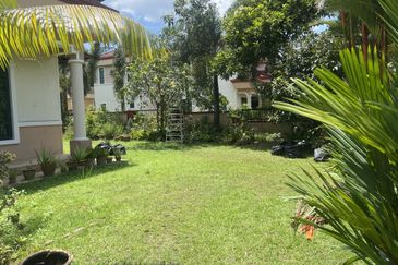 Jalan Warisan Setia 5/9