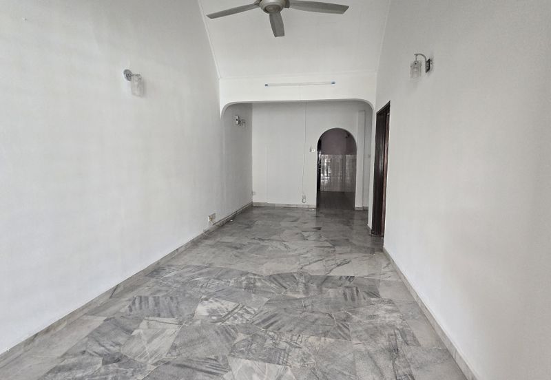 Jalan Bandar Kinrara 3/1B