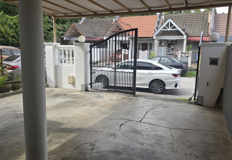 Jalan Bandar Kinrara 3/1B