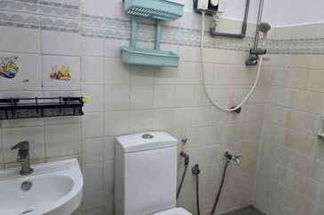 Jalan Bandar Kinrara 3/1B