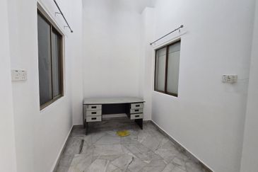 Jalan Bandar Kinrara 3/1B