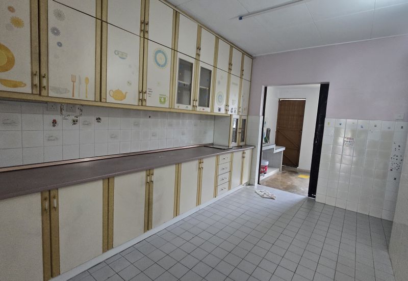 Jalan Bandar Kinrara 3/1B